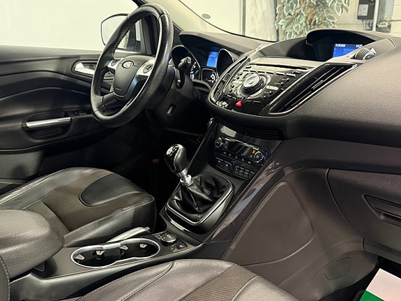 Ford Kuga 18 of 22