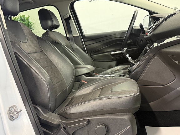 Ford Kuga 19 of 22