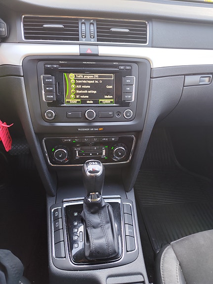 Skoda Superb 16 of 27