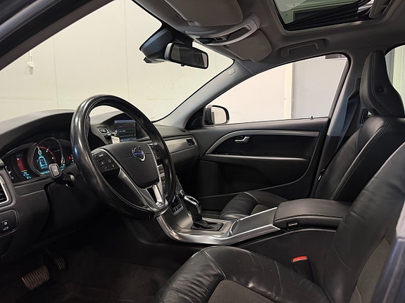 Volvo V70 16 of 30