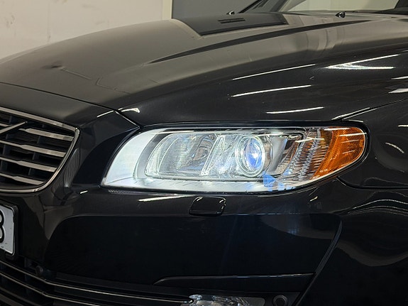 Volvo V70 5 of 30