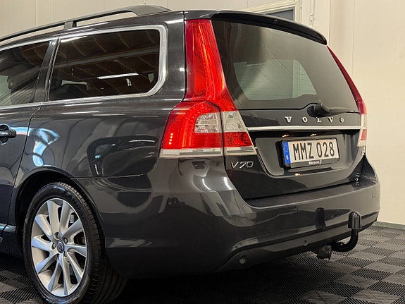 Volvo V70 11 of 30