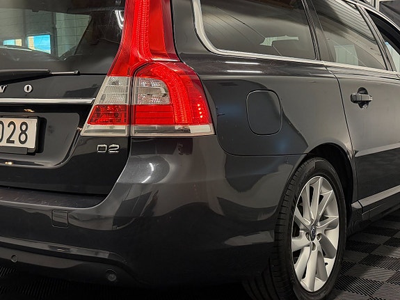 Volvo V70 14 of 30