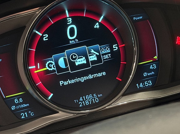 Volvo V70 24 of 30