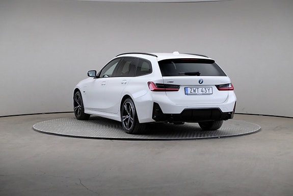 BMW 330e 2 of 24