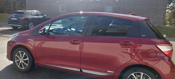 Toyota Yaris 6 of 6