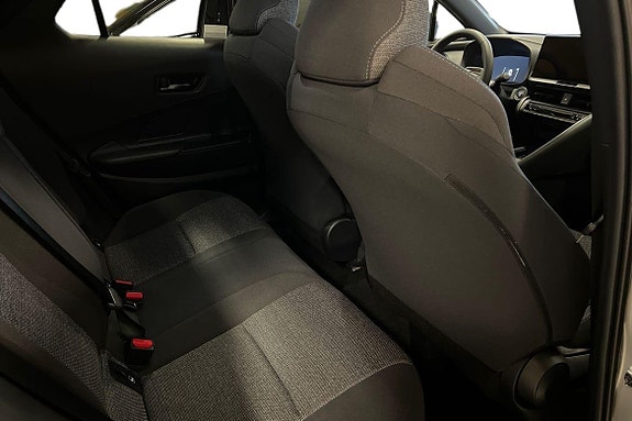 Toyota C-HR 9 of 21