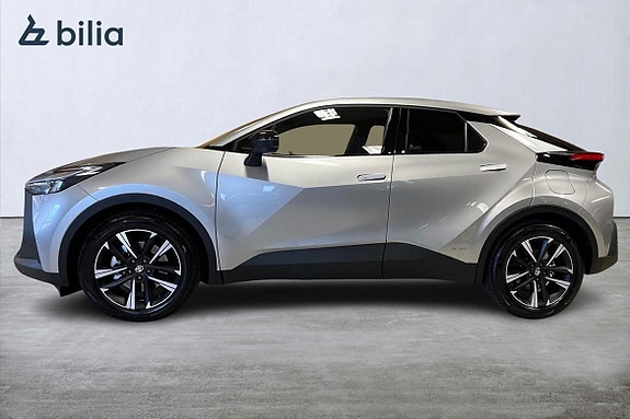 Toyota C-HR 3 of 21