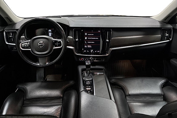 Volvo V90 Cross Country 12 of 30