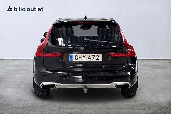 Volvo V90 Cross Country 7 of 30