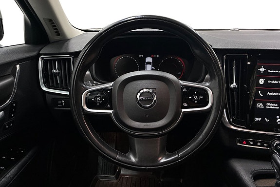 Volvo V90 Cross Country 16 of 30