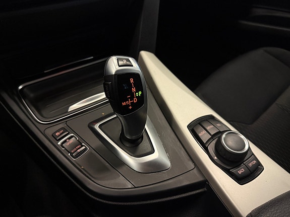 BMW 320d 7 of 14