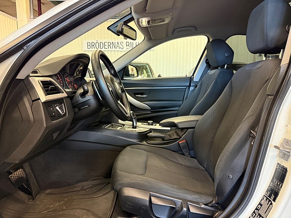 BMW 320d 3 of 14