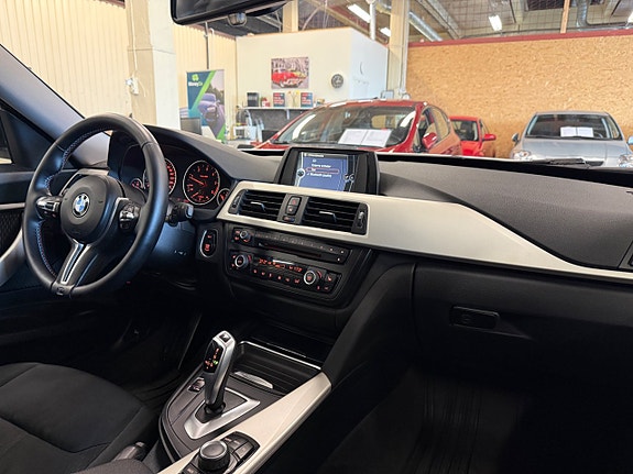 BMW 320d 8 of 14