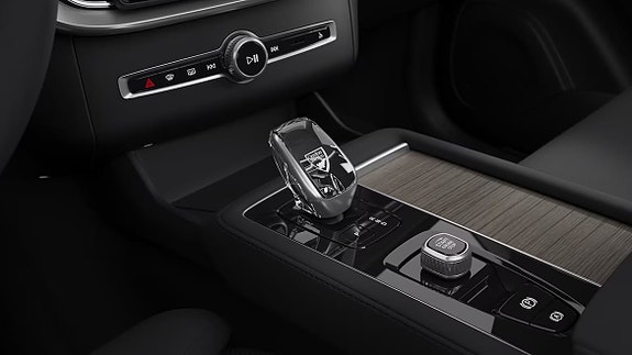 Volvo XC90 11 of 19