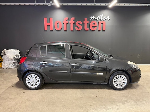Renault Clio 2 of 16
