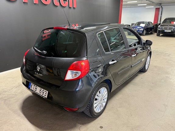 Renault Clio 3 of 16