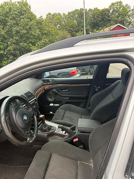 BMW 525i 5 of 10