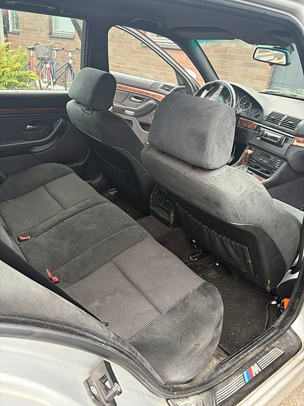 BMW 525i 9 of 10