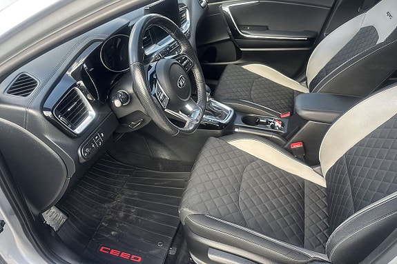 Kia Ceed 4 of 14