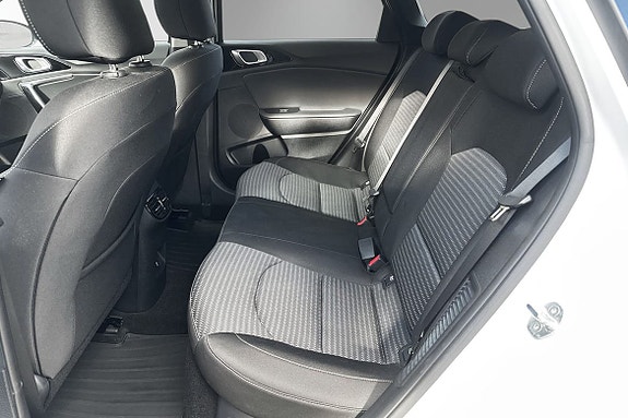 Kia Ceed 9 of 17