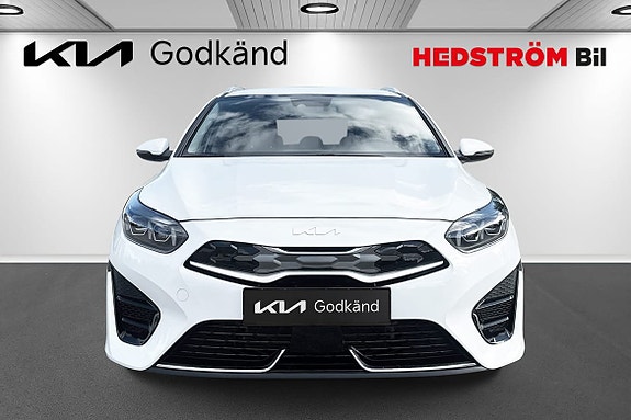 Kia Ceed 2 of 17