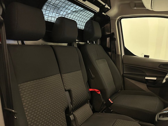 Ford Transit Connect 17 of 18