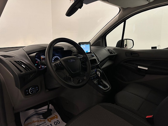 Ford Transit Connect 9 of 18