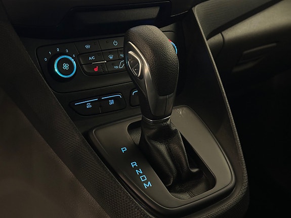 Ford Transit Connect 14 of 18
