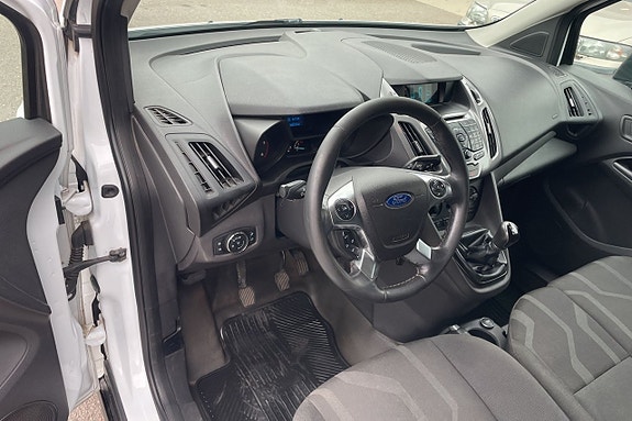 Ford Transit Connect 7 of 14
