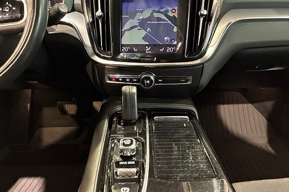 Volvo V60 13 of 20
