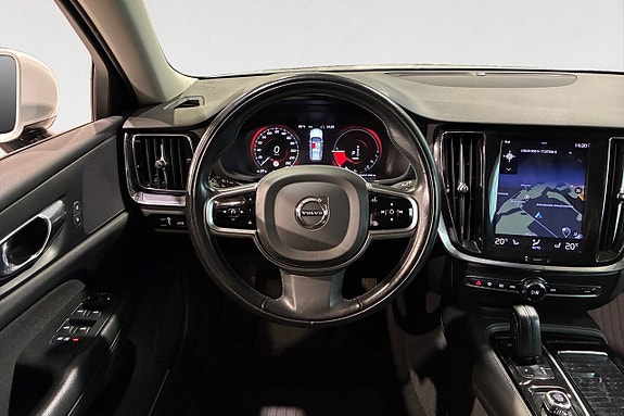 Volvo V60 14 of 20