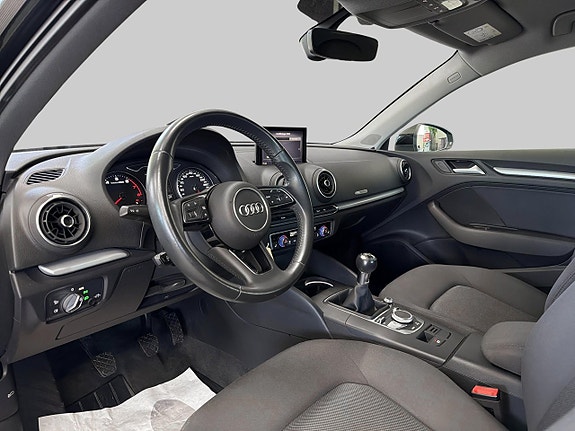 Audi A3 8 of 21
