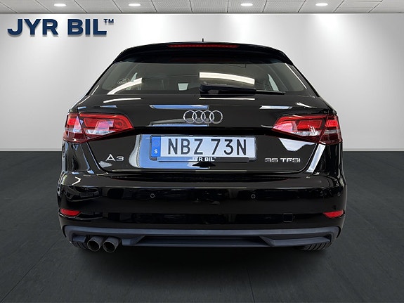 Audi A3 4 of 21