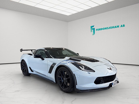 Chevrolet Corvette 7 of 18