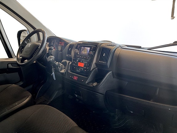 Peugeot Boxer 13 of 15