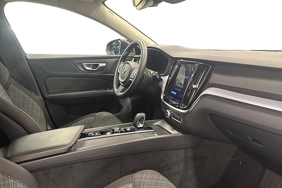 Volvo V60 10 of 22