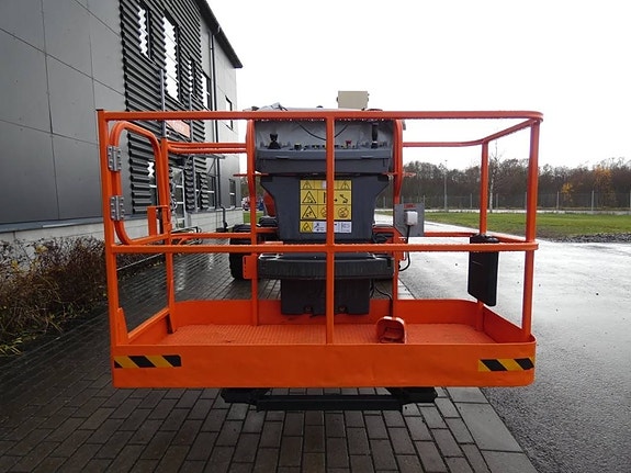 JLG 450 AJ 6 of 11