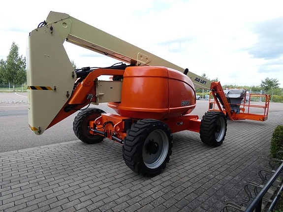 JLG 600 AJ 8 of 11