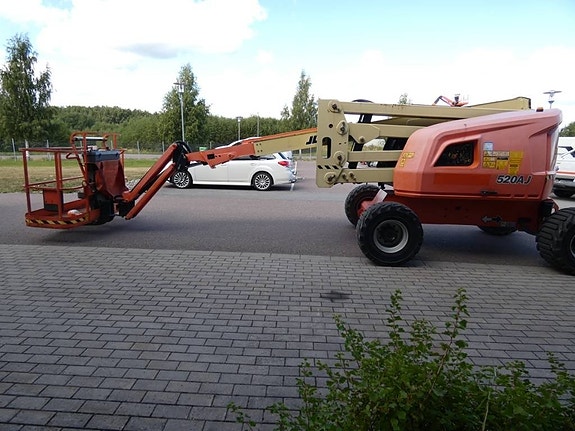 JLG 520 AJ 5 of 13
