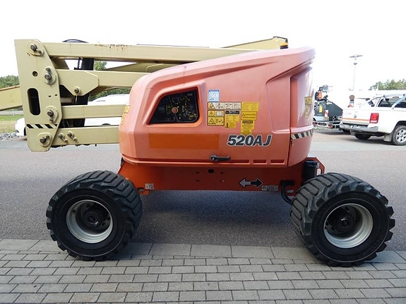 JLG 520 AJ 6 of 13