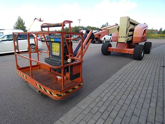 JLG 520 AJ 2 of 13