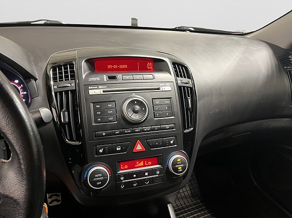 Kia Ceed 15 of 17