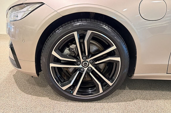 Volvo S90 11 of 20