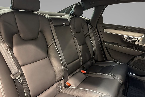 Volvo S90 10 of 20