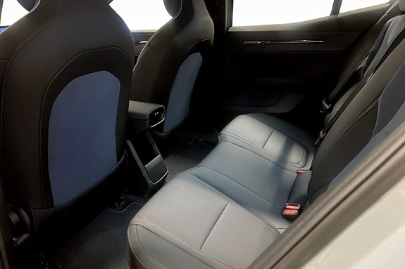 Volvo EX30 9 of 13
