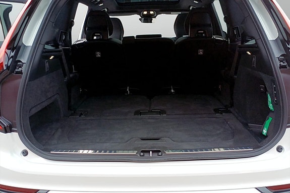 Volvo XC90 9 of 9