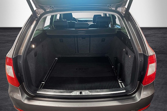 Skoda Superb 18 of 18