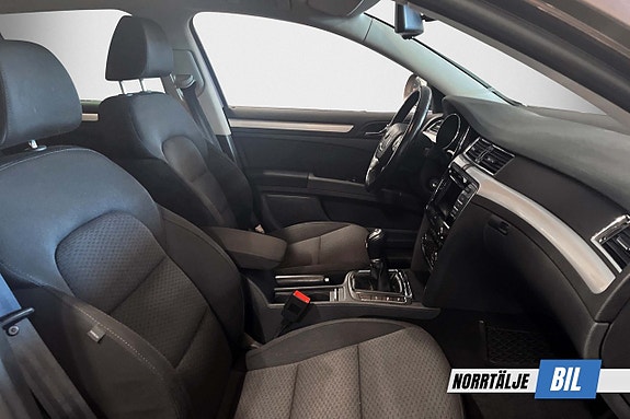 Skoda Superb 11 of 18