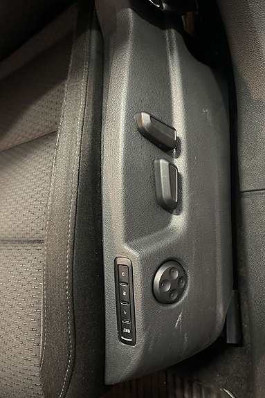 Skoda Superb 15 of 18